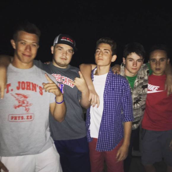 Profile Picture of Tyler Pittman (@tpitty101) on Poshmark