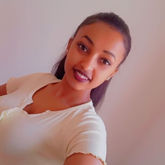 Profile Picture of Edlawit Tesfaye (@edlawittesfaye) on Poshmark