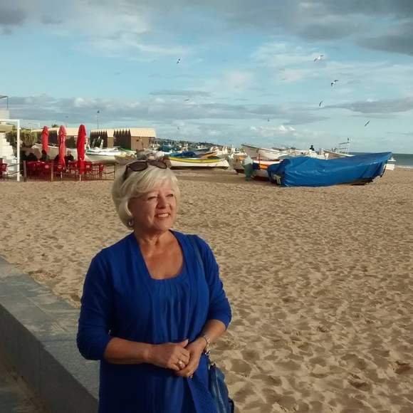 Profile Picture of Sandra Knight (@sandraknight836) on Poshmark