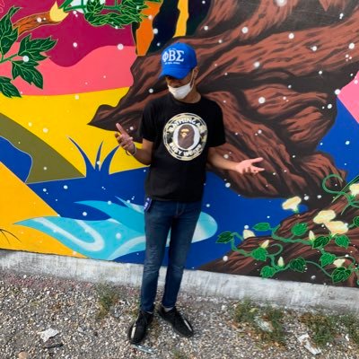Profile Picture of Shaun McKellar (@SheLovesGrandpa) on Twitter