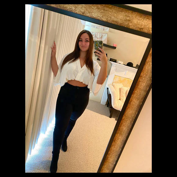 Profile Picture of Hanna Masri (@swolo1) on Poshmark