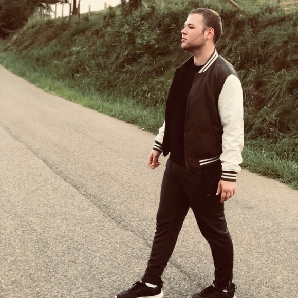 Profile Picture of Caleb Wright (@whateverworks1) on Poshmark
