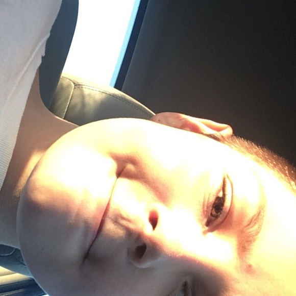 Profile Picture of Katie Butzky (@vincent_24v0) on Poshmark