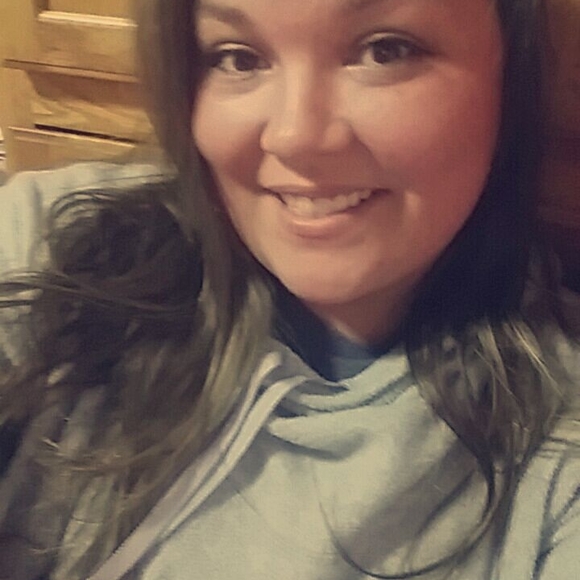 Profile Picture of Kaylia Runnals (@kmrnc) on Poshmark