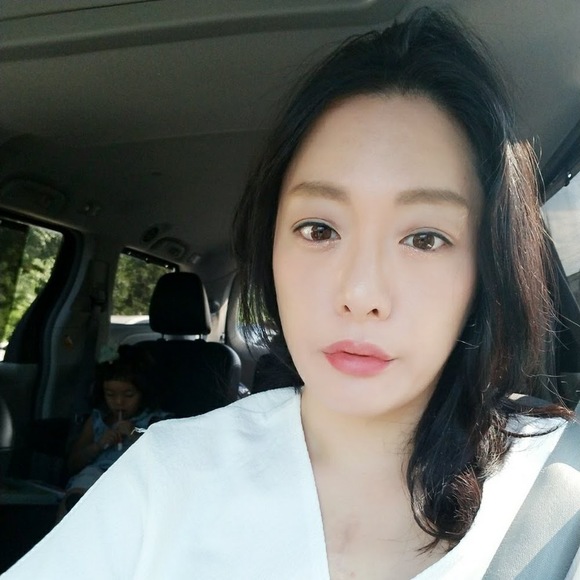 Profile Picture of Moon Star (@lotuslove0302) on Poshmark