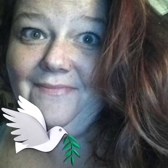 Profile Picture of Lara Cuprak (@lara1086) on Poshmark