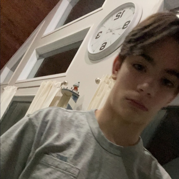 Profile Picture of Madilyn Reaume (@madireaume) on Poshmark