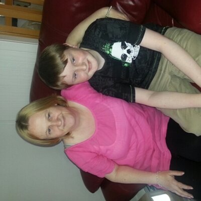 Profile Picture of Sharon Stevenson (@weemurray44) on Twitter