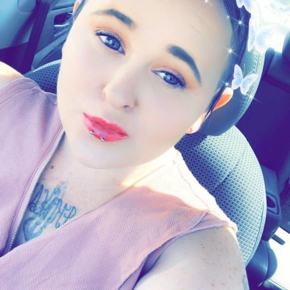 Profile Picture of Joanne Holt (@shawty26becca) on Poshmark