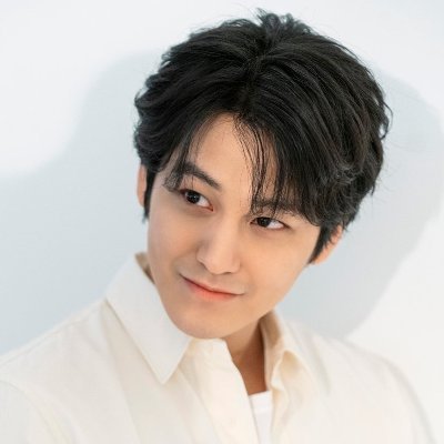 Profile Picture of KIM BUM PHILIPPINES (@kimbumphofc) on Twitter