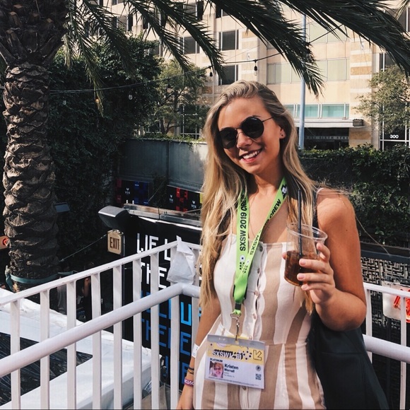 Profile Picture of Kristen Worrall (@kristenicole2) on Poshmark