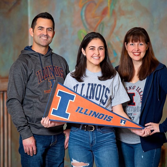 Profile Picture of Julie Garthwaite (@mgarth47) on Poshmark