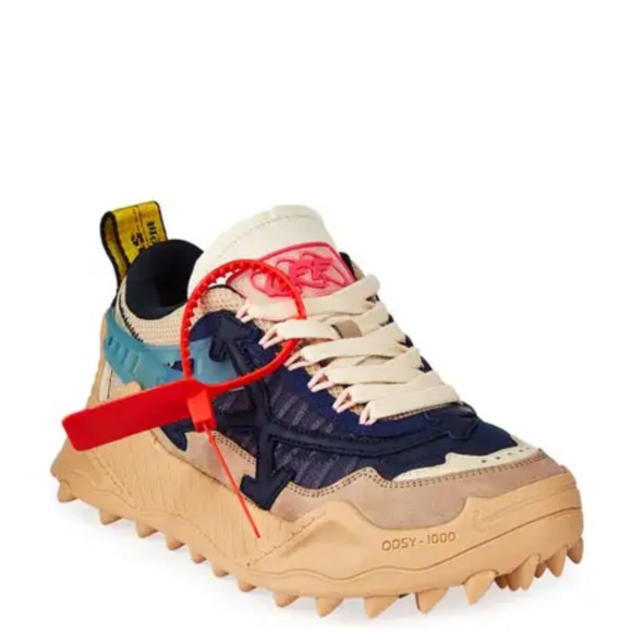 Profile Picture of Jiawei Xu (@catherine212900) on Poshmark