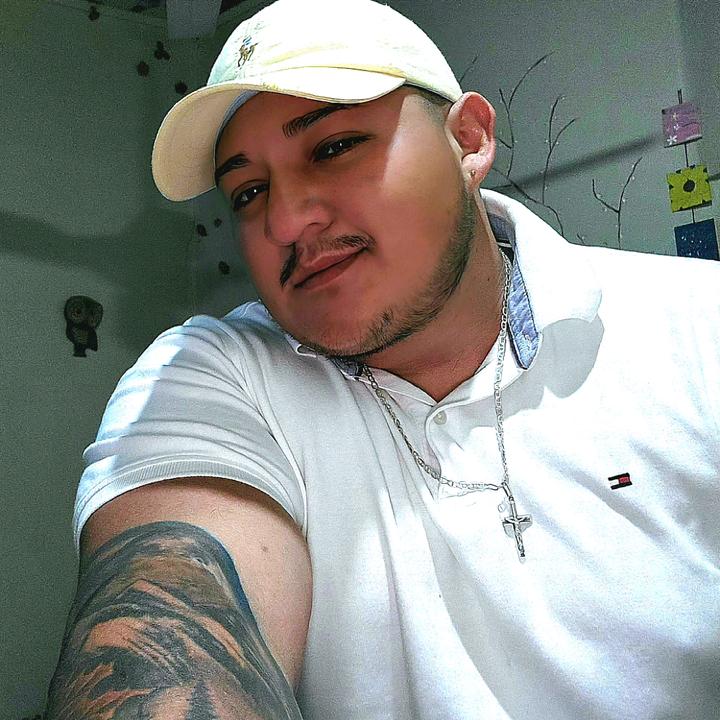 Profile Picture of Joshua Hollister Hernandez (@@joshuahollisterhe) on Tiktok