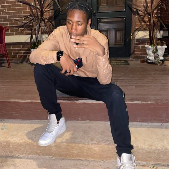 Profile Picture of Abraham Westlund (@abrahamwestlund) on Poshmark