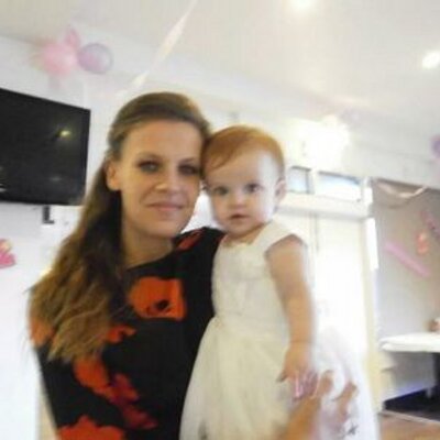 Profile Picture of Vicki Herron (@vicki_herron10) on Twitter