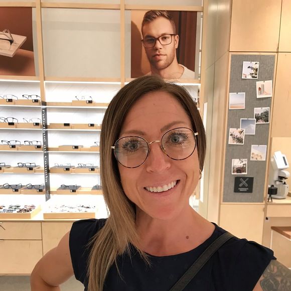 Profile Picture of Suzie Chretien (@suziechretien) on Poshmark