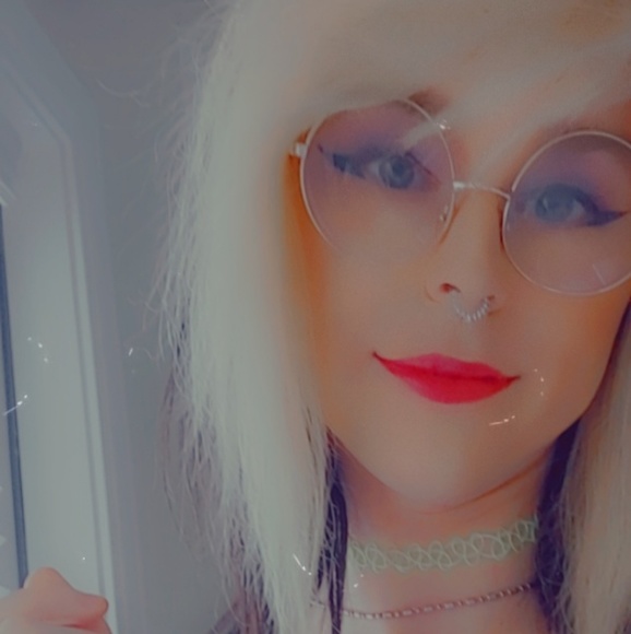 Profile Picture of Abby Fowler (@cfowler7609) on Poshmark