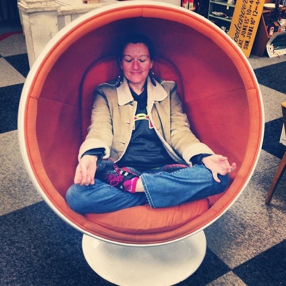 Profile Picture of Amanda Blakeman (@blakemanamanda) on Poshmark