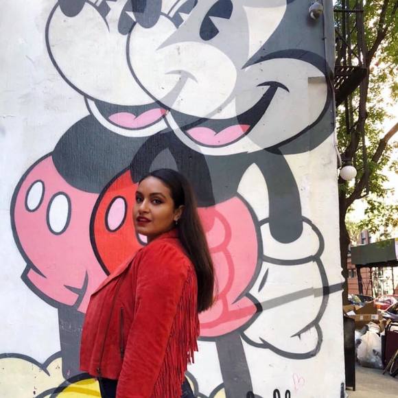 Profile Picture of Joan Aroca (@undergrounndd) on Poshmark