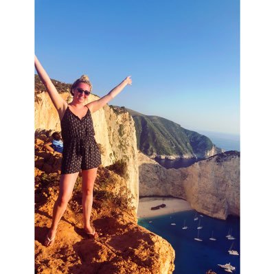 Profile Picture of Anna (@annabenson8497) on Twitter
