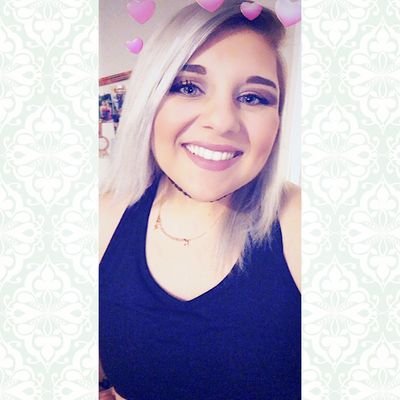 Profile Picture of Autumn Murdock (@yogirlautbot) on Twitter
