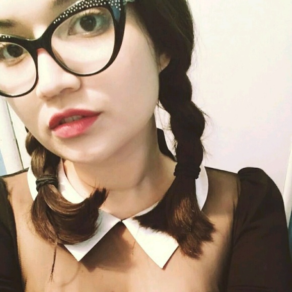 Profile Picture of Sophia Pandora (@sophiapandora) on Poshmark