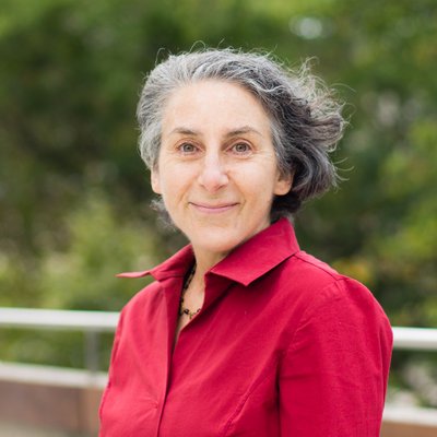 Profile Picture of Julia Langer (@JuliaLanger) on Twitter