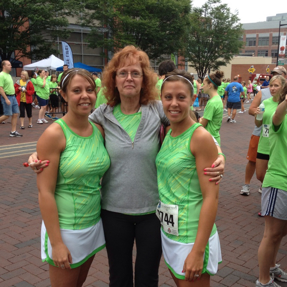 Profile Picture of Kim Stehle (@kimstehle) on Poshmark