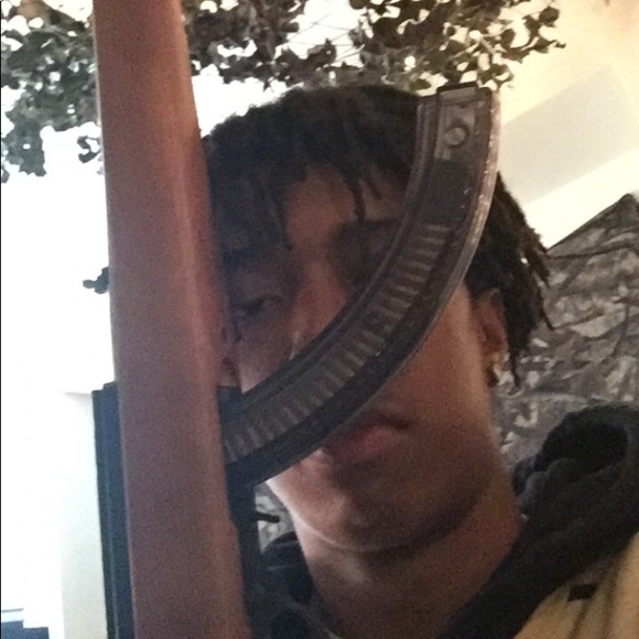 Profile Picture of Amaris Moore (@boofcoupe) on Poshmark