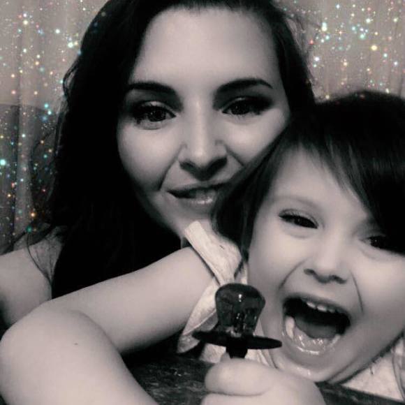 Profile Picture of Kate Hoving (@harperkate1112) on Poshmark