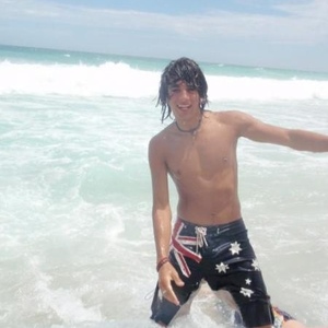 Profile Picture of Adam Inayat-hussain (@adumiscool) on Myspace