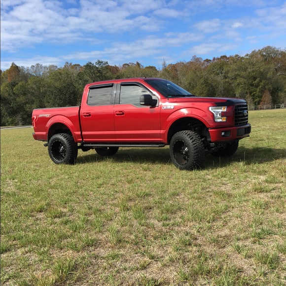 Profile Picture of Justin Visconti (@justin003) on Poshmark