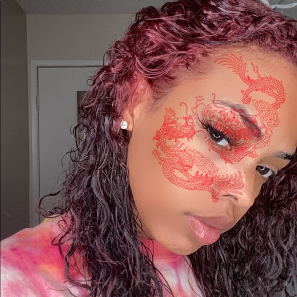 Profile Picture of Syan Wilson (@syan_wilson) on Poshmark
