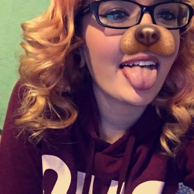 Profile Picture of Victoria Mackey (@_victoria_mae__) on Twitter