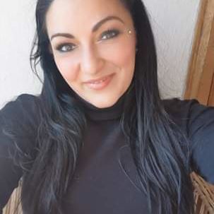 Profile Picture of Adrienn Suha (@adrienn.suha.988) on Facebook