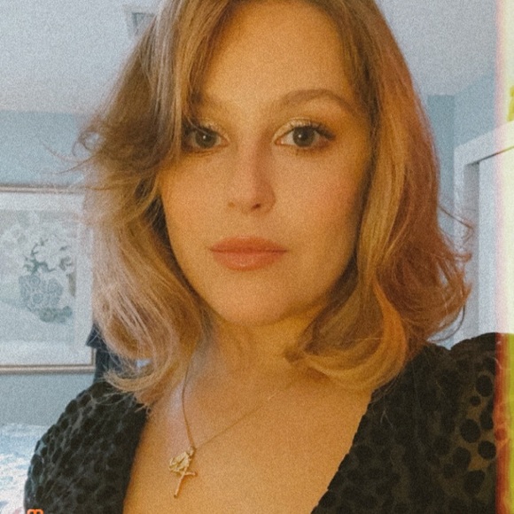 Profile Picture of Katherine Mattiace (@katirenexo) on Poshmark