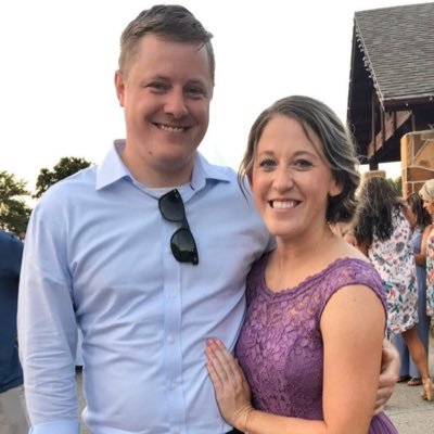 Profile Picture of Lindsey Barnes (@lindseyydawn) on Twitter