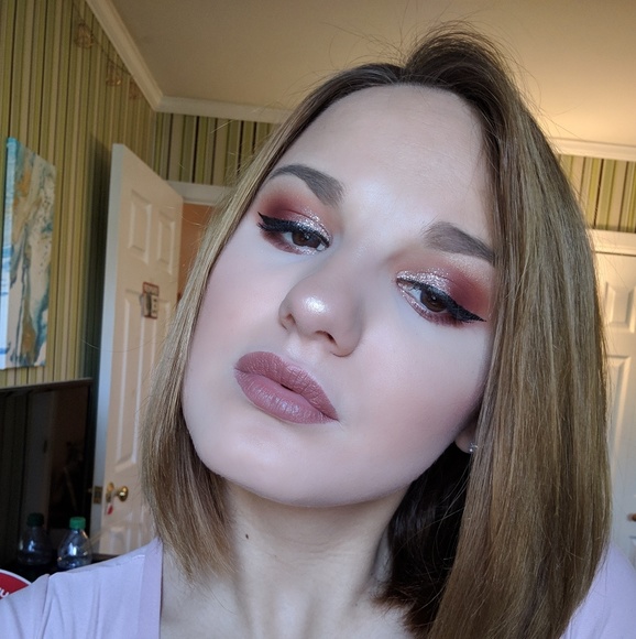 Profile Picture of Maya Weagley (@mangomaya95) on Poshmark