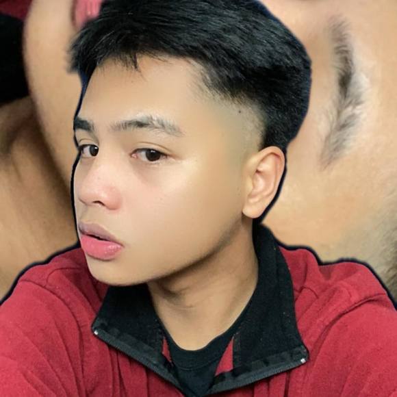 Profile Picture of Michael Bartolome (@michael_da_goat) on Poshmark