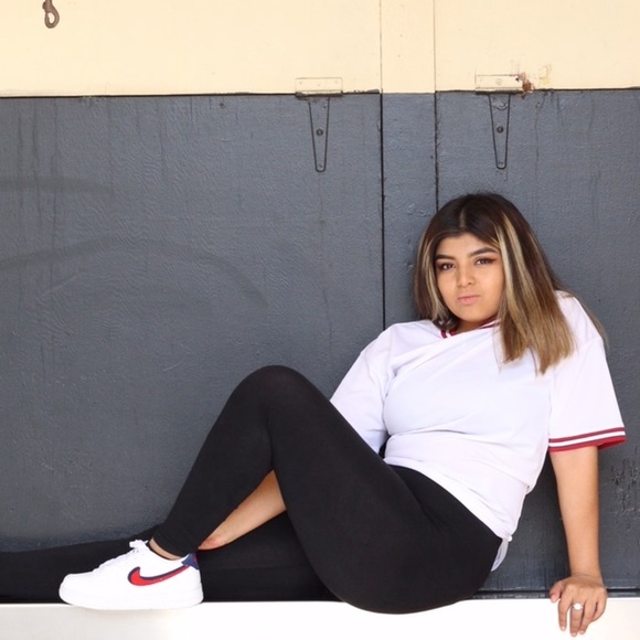 Profile Picture of Jazmin Arevalo (@jazzarevaalo) on Poshmark