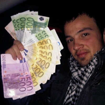 Profile Picture of John Kennedy (@IonutDeAngelo) on Twitter