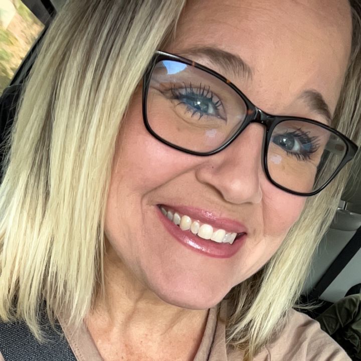 Profile Picture of Cheryl 🧡💜 (@_scmomof2_) on Tiktok