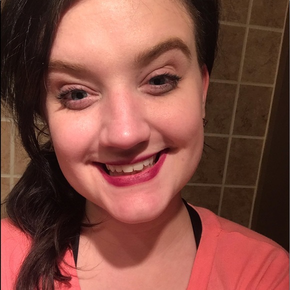 Profile Picture of Sophia Mcclarnon (@sophialyric) on Poshmark