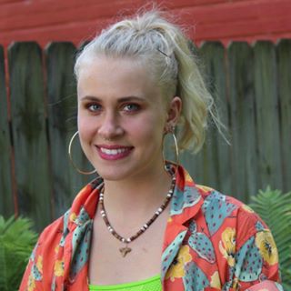 Profile Picture of Claire Hoffmann (@Claire-Hoffmann) on Facebook