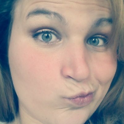 Profile Picture of Carly Bell (@BellCarlybell) on Twitter