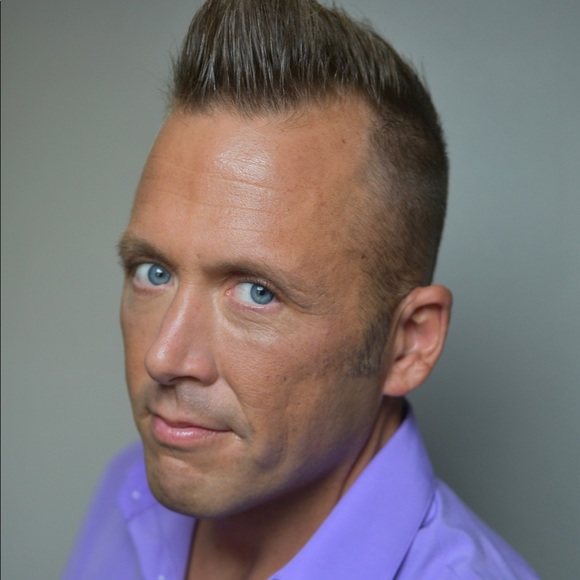 Profile Picture of Brian Nylander (@briannylander) on Poshmark