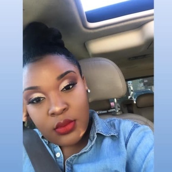 Profile Picture of Jasmine Singletary (@jas1029) on Poshmark