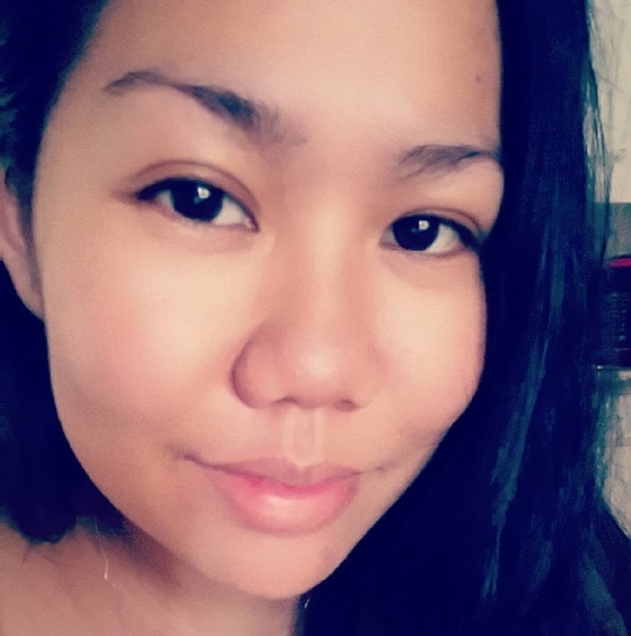 Cel Asuncion - Poshmark Profile Picture of Cel Asuncion (@mary1128) on Poshmark