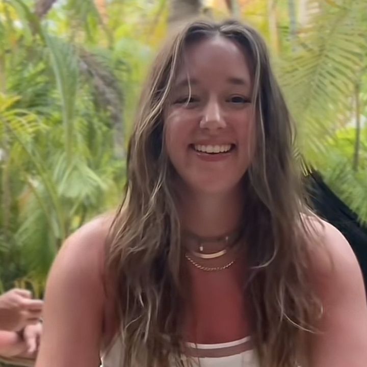 Profile Picture of Stezzo (@stephanielasuzzo) on Tiktok